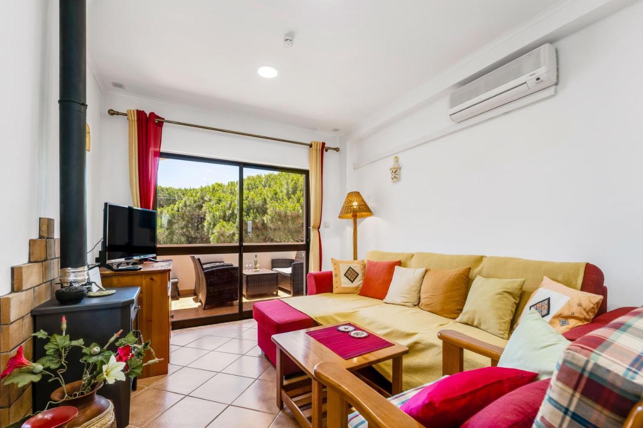 Pine Trees Penthouse Apartment Olhos de Agua  Ngoại thất bức ảnh