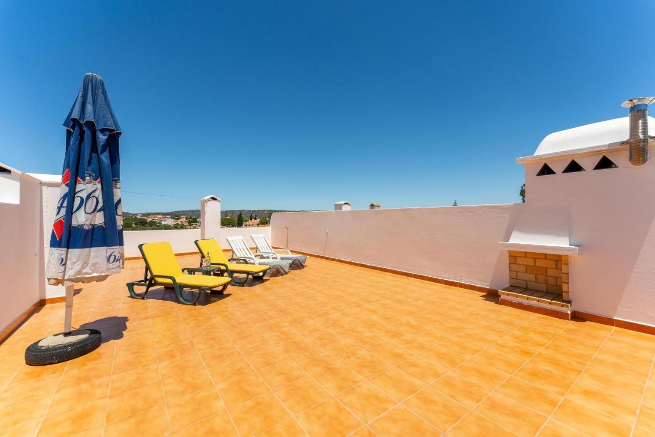 Pine Trees Penthouse Apartment Olhos de Agua  Ngoại thất bức ảnh
