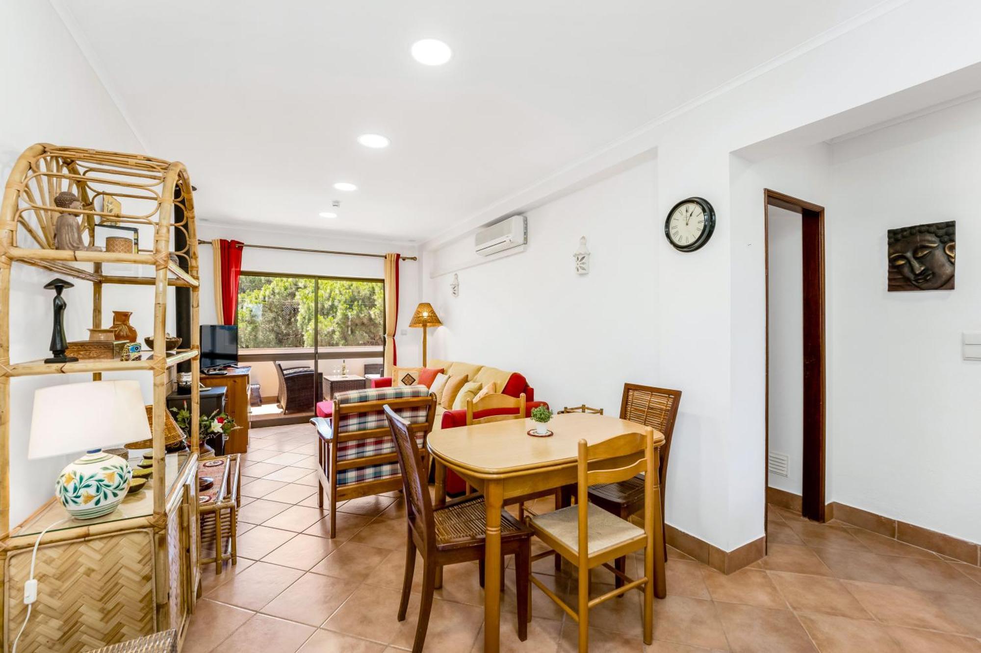 Pine Trees Penthouse Apartment Olhos de Agua  Ngoại thất bức ảnh